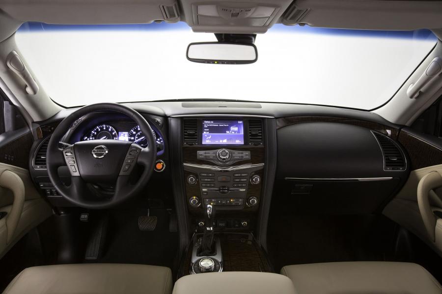 Торпедо Nissan Armada 2016 года  (фото 31 из 40)